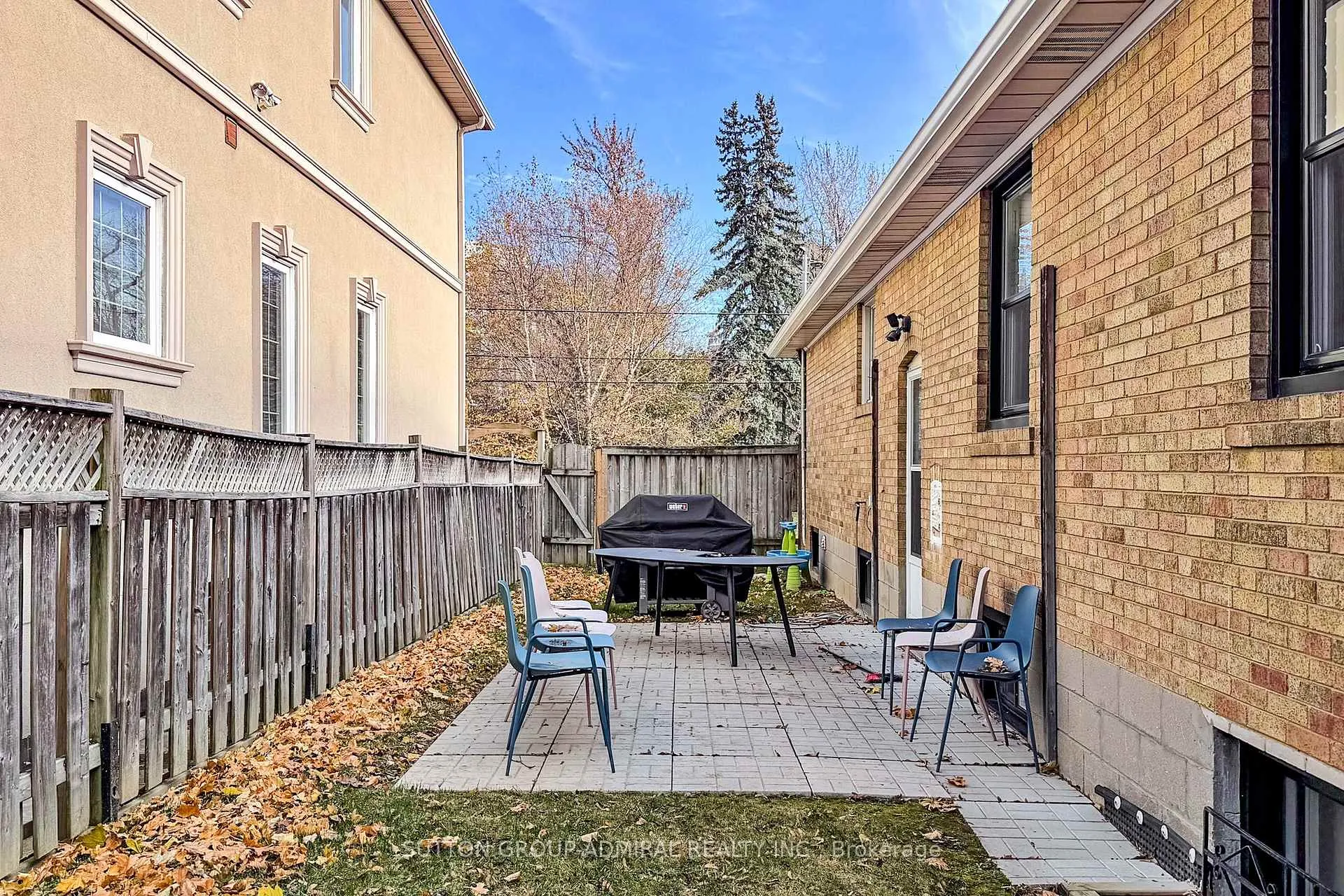 Photo 39 of 66 Brucewood Crescent, Toronto, Englemount-Lawrence — HOMEH