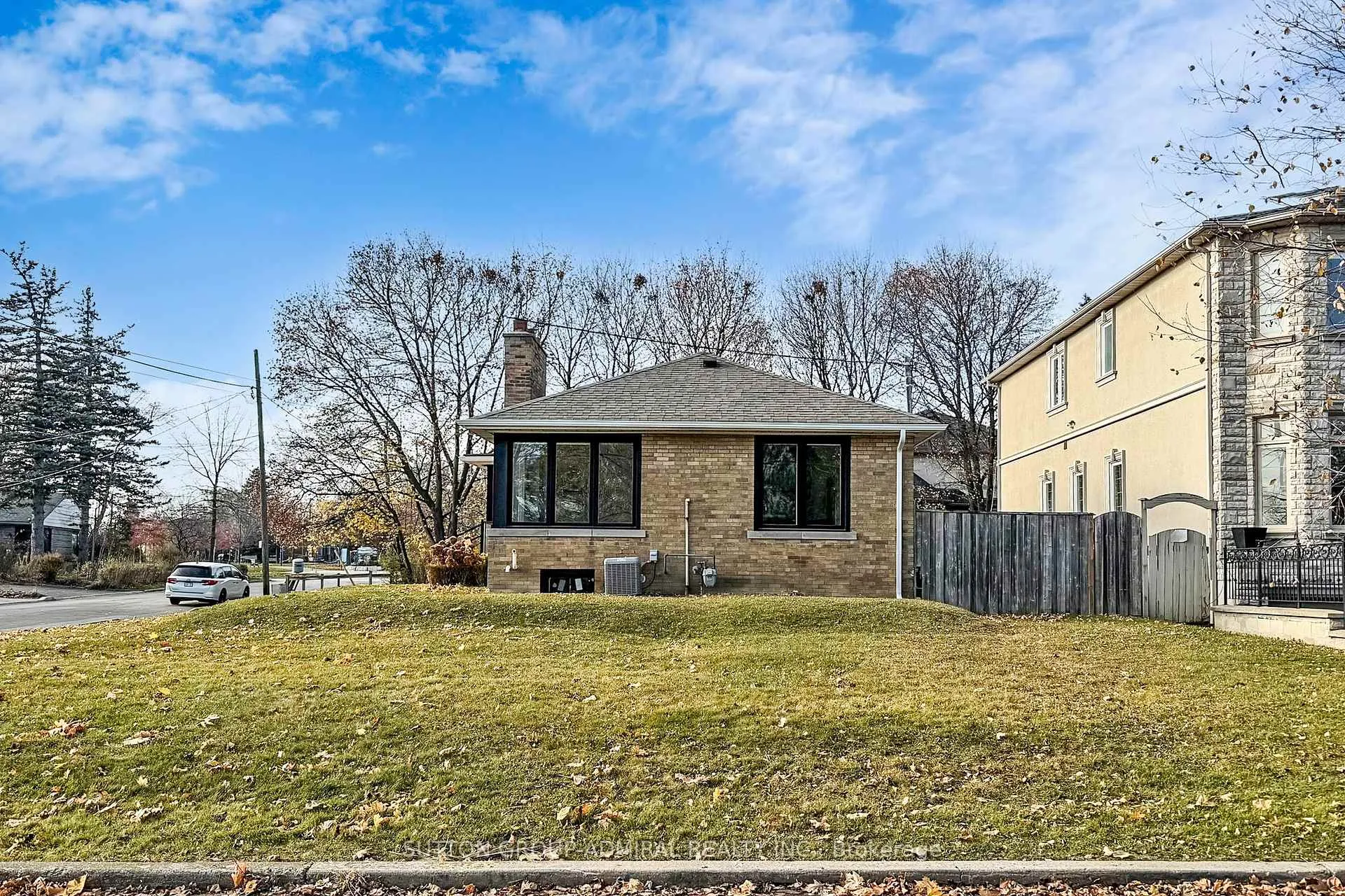 Photo 41 of 66 Brucewood Crescent, Toronto, Englemount-Lawrence — HOMEH