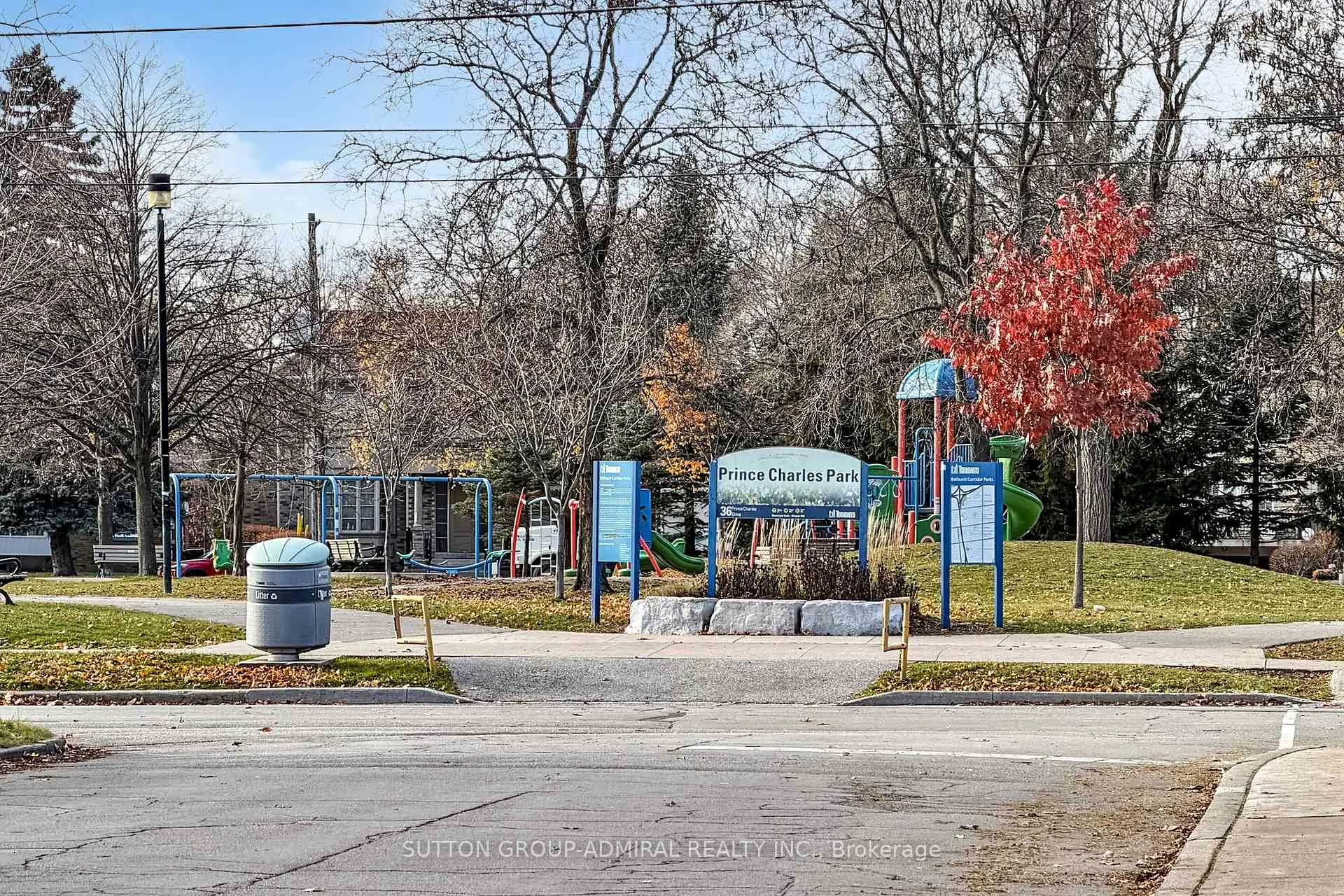 Photo 46 of 66 Brucewood Crescent, Toronto, Englemount-Lawrence — HOMEH