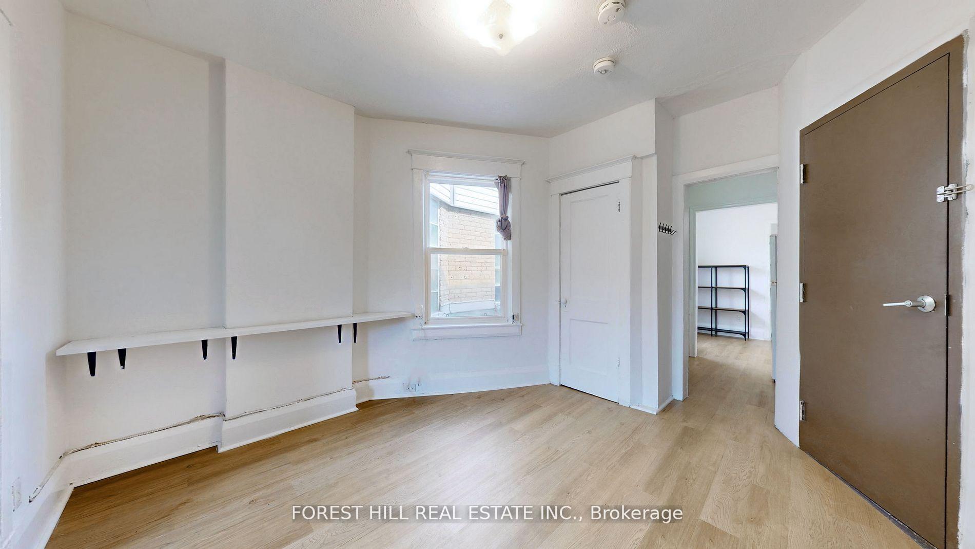 Photo 10 of Unit Upper 1, 645 St Clair Avenue W, Toronto, Wychwood — HOMEH