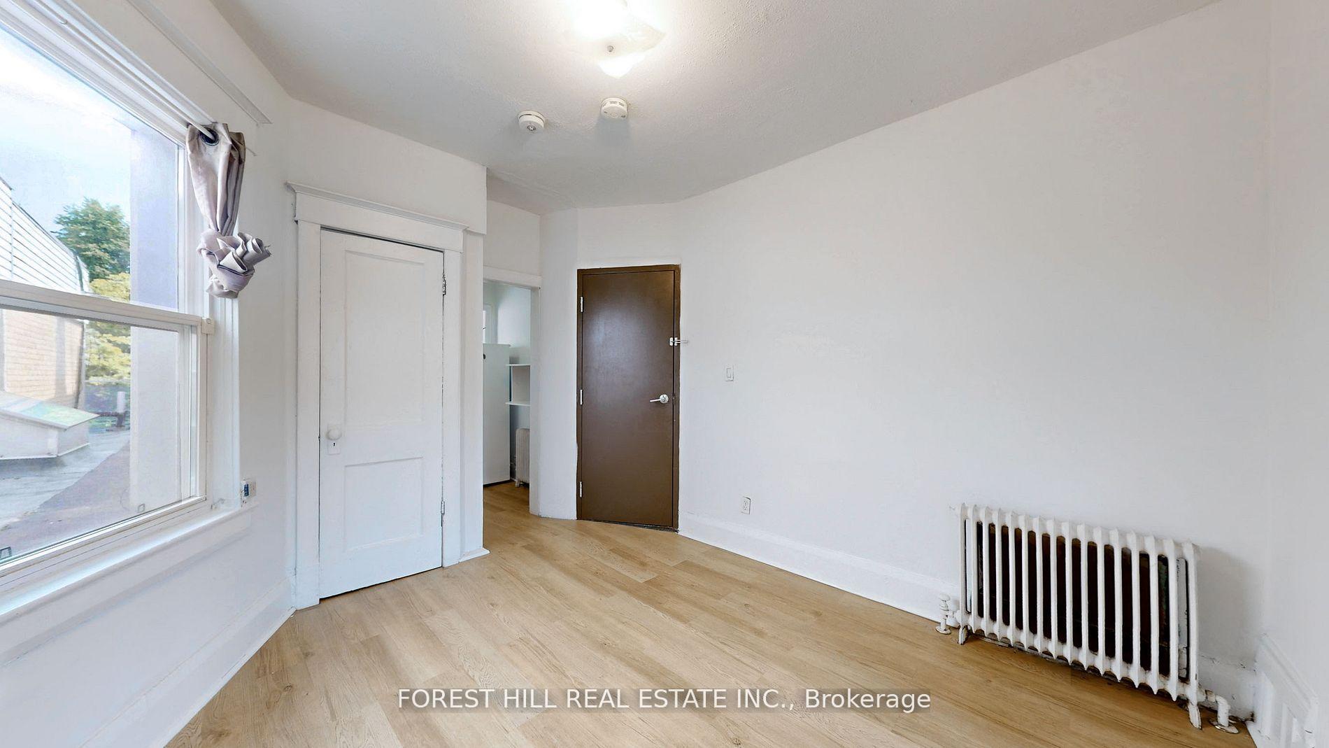 Photo 12 of Unit Upper 1, 645 St Clair Avenue W, Toronto, Wychwood — HOMEH
