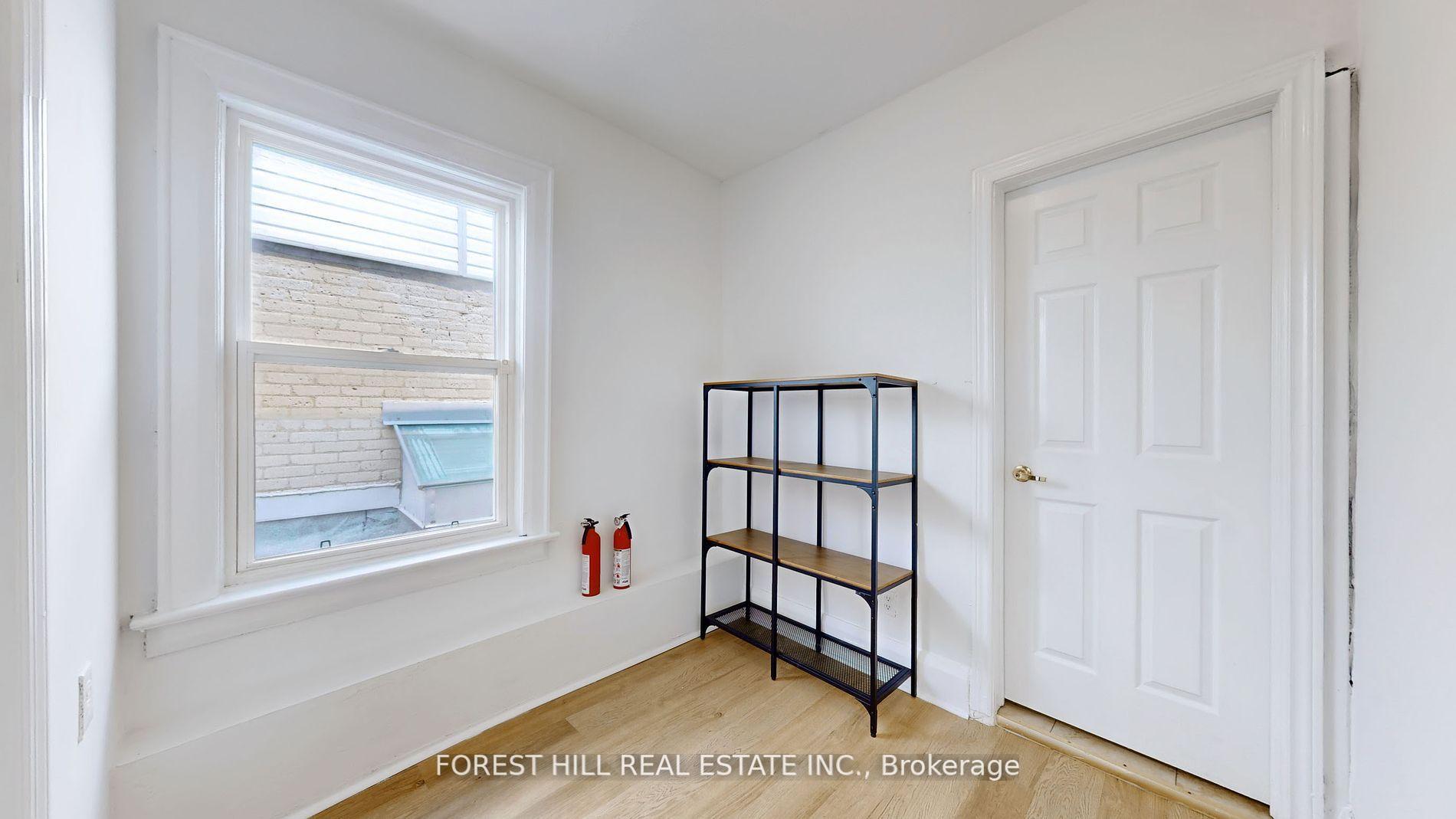 Photo 15 of Unit Upper 1, 645 St Clair Avenue W, Toronto, Wychwood — HOMEH