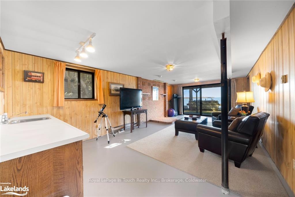 Photo 29 of 96 Robins Point Road, Tay, Victoria Harbour — HOMEH