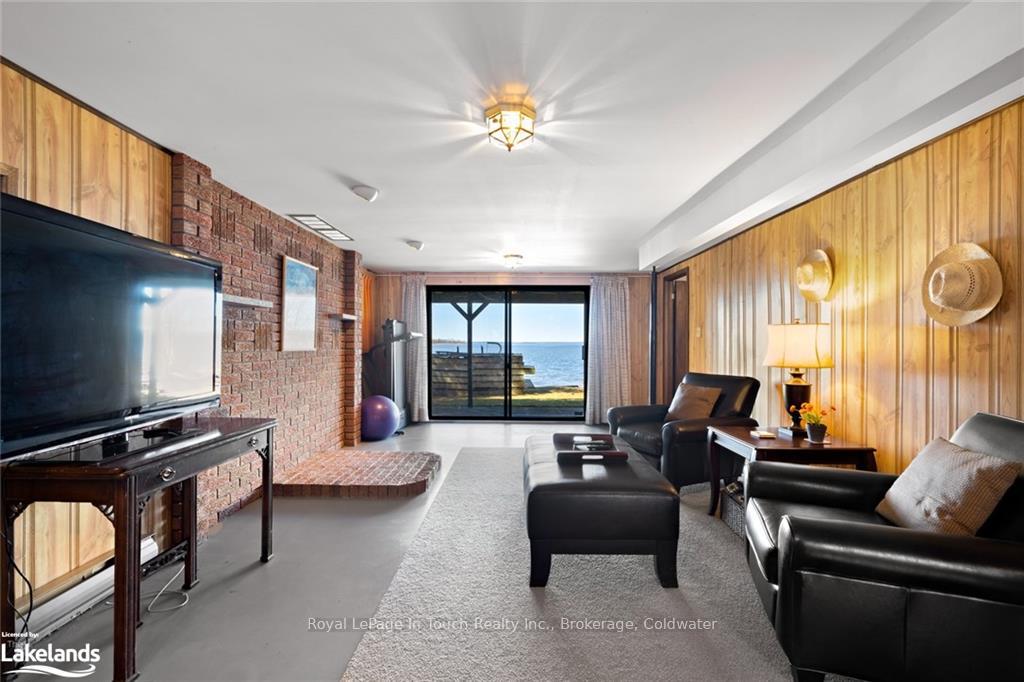 Photo 30 of 96 Robins Point Road, Tay, Victoria Harbour — HOMEH