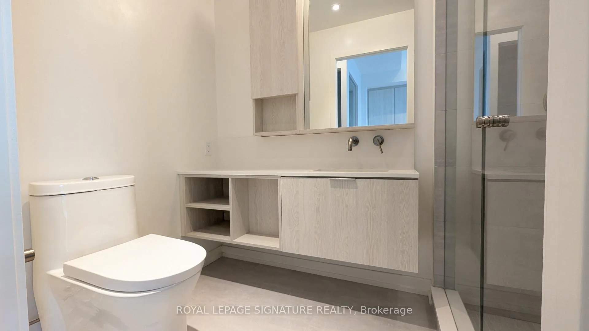 Photo 10 of Unit 605, 120 Broadway Avenue, Toronto, Mount Pleasant West — HOMEH