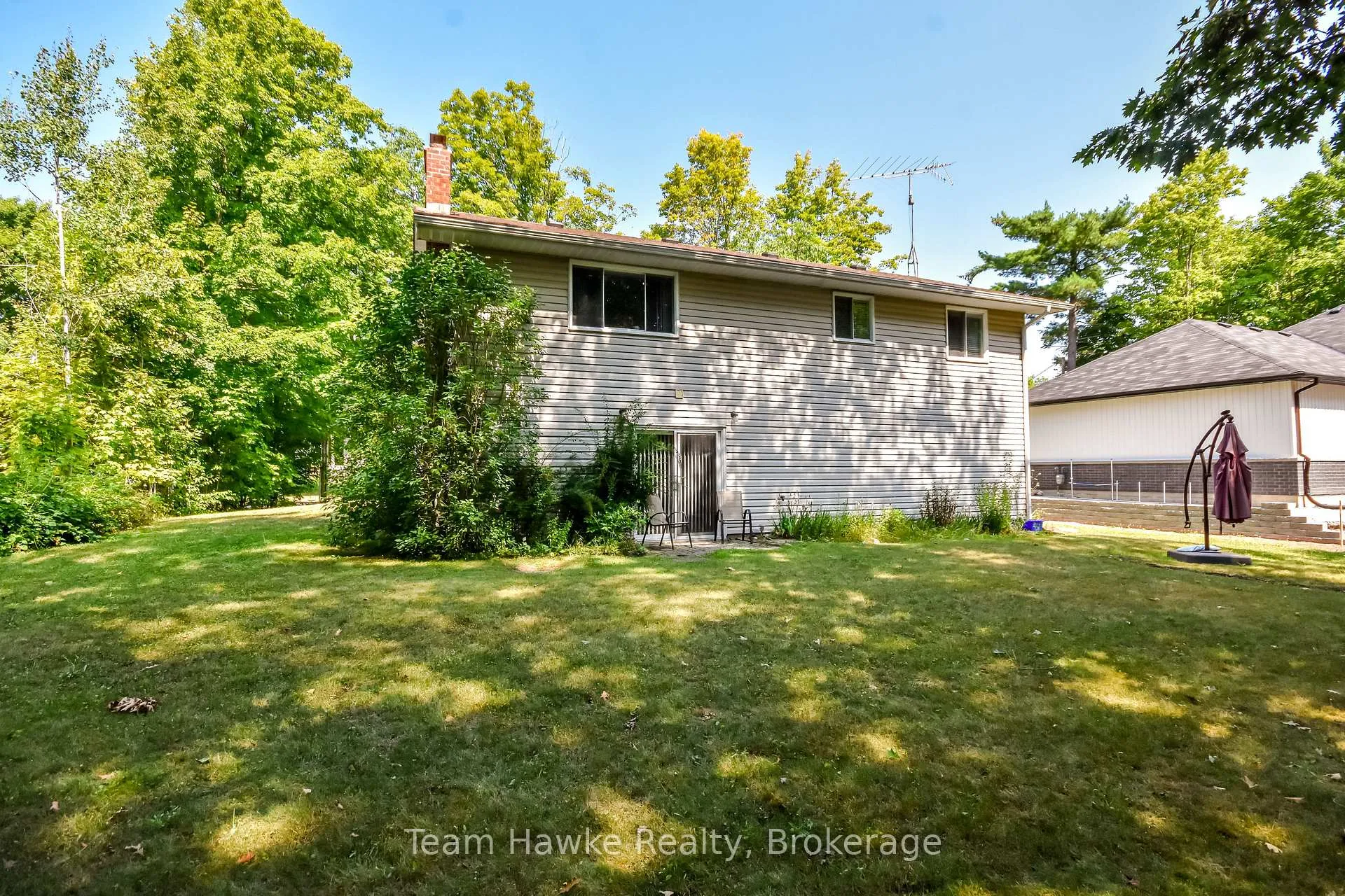 Photo 35 of 40 St. Laurent Boulevard, Tiny, Rural Tiny — HOMEH