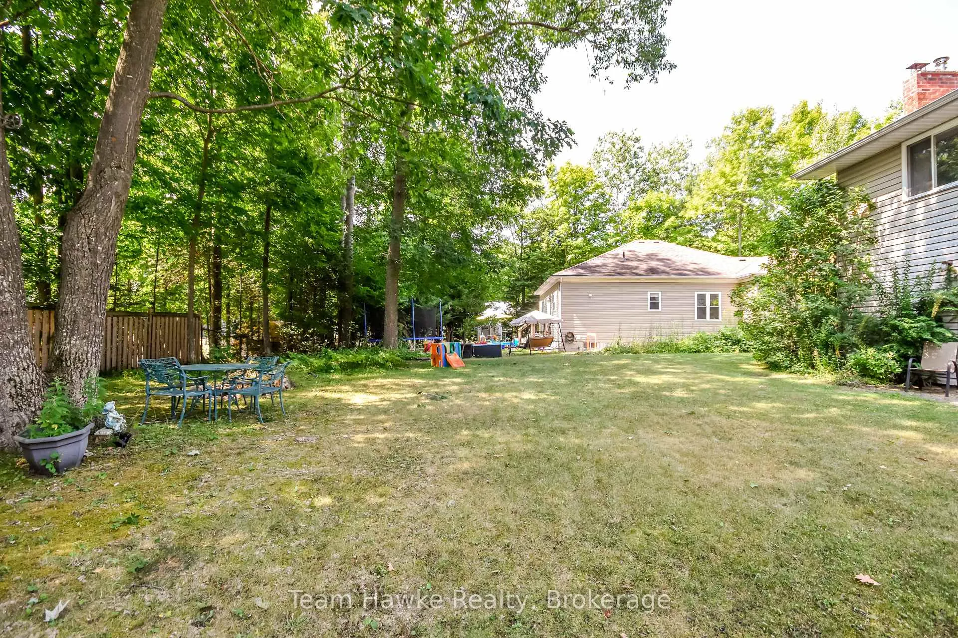 Photo 38 of 40 St. Laurent Boulevard, Tiny, Rural Tiny — HOMEH