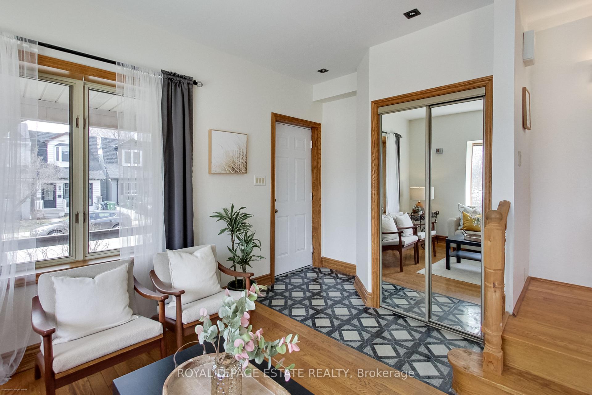 Photo 4 of 1 King Edward Avenue, Toronto, Woodbine-Lumsden — HOMEH