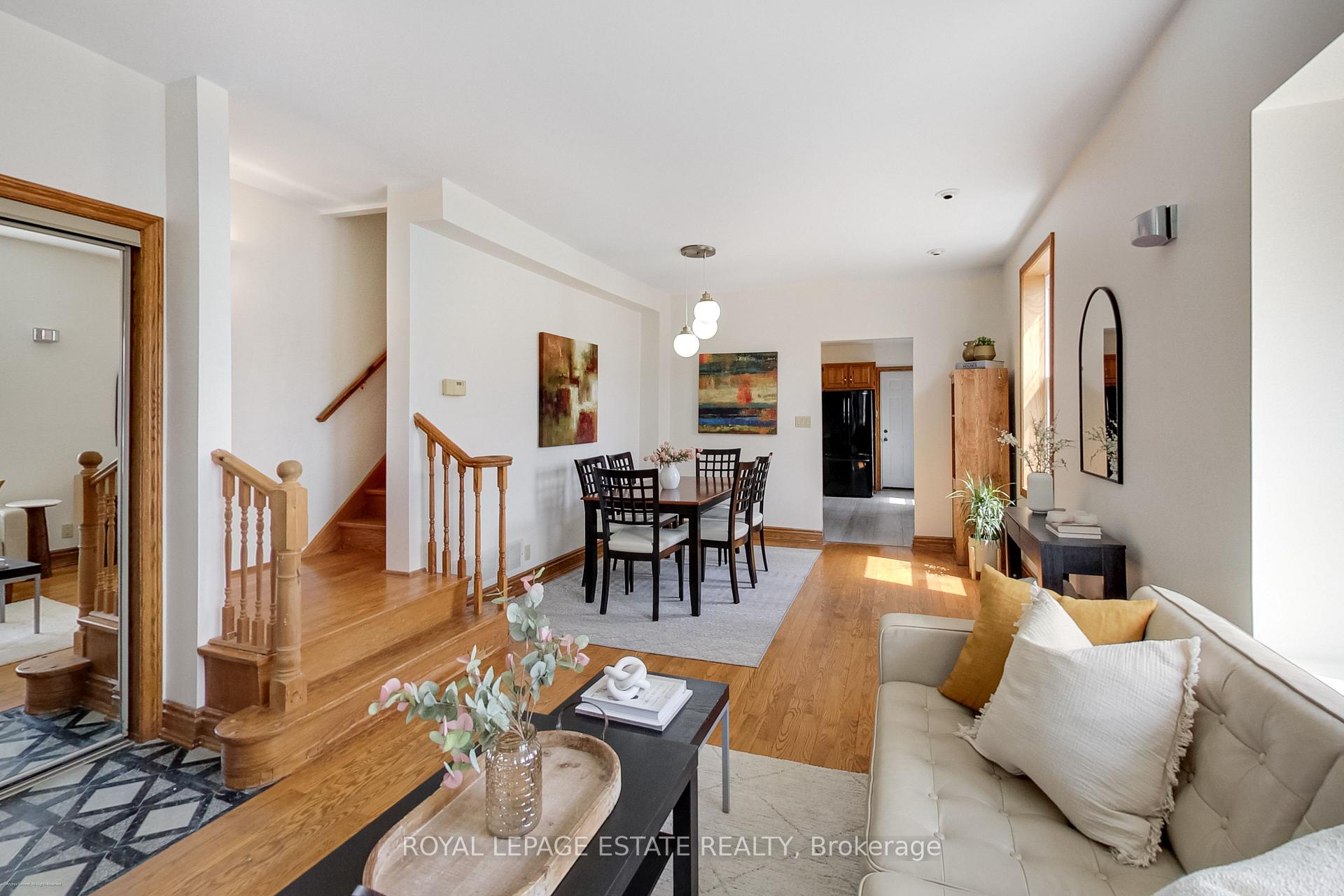 Photo 6 of 1 King Edward Avenue, Toronto, Woodbine-Lumsden — HOMEH