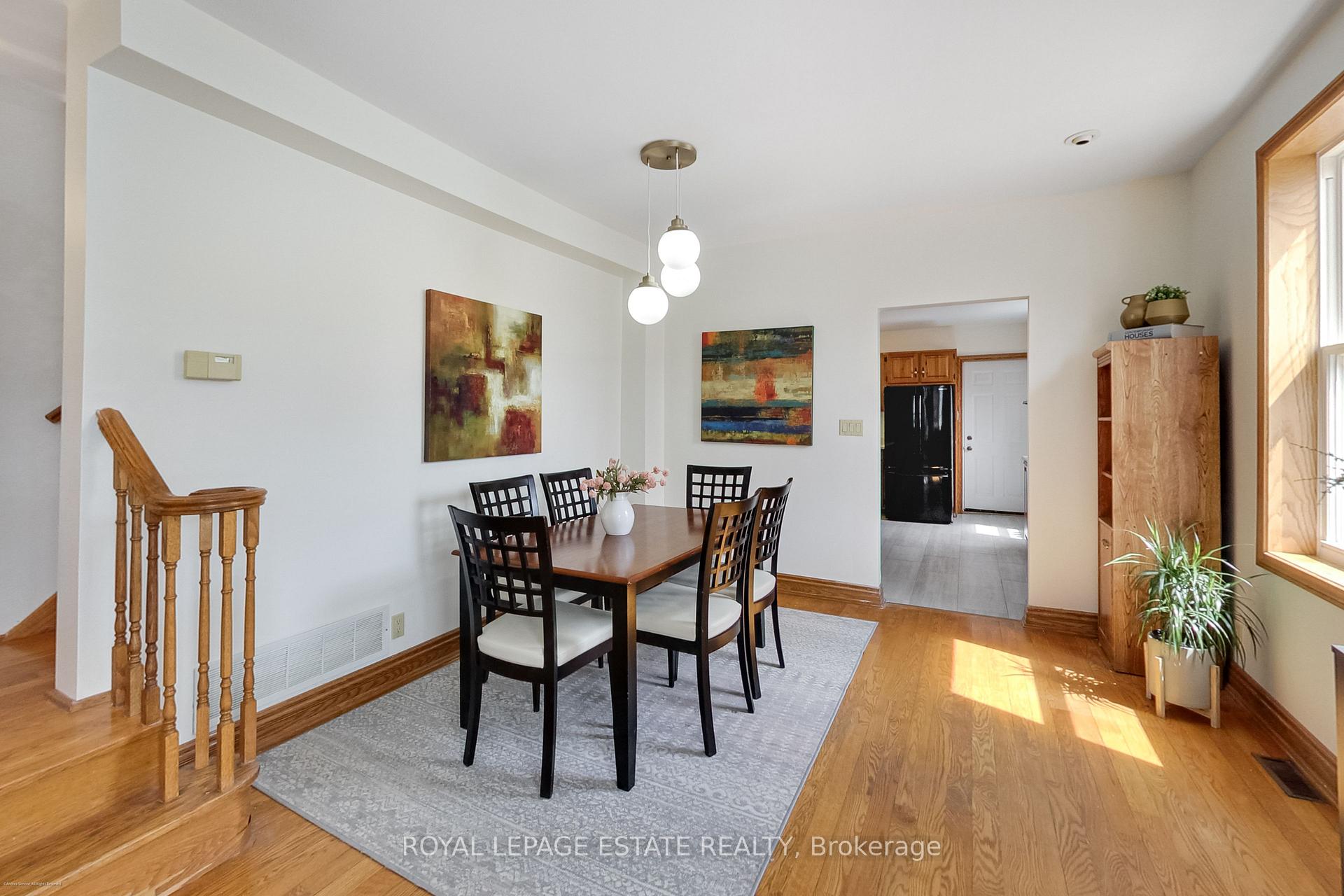Photo 10 of 1 King Edward Avenue, Toronto, Woodbine-Lumsden — HOMEH