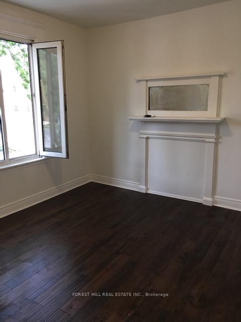 Photo 2 of Unit Unit 1, 542 Spadina Crescent, Toronto, The Annex — HOMEH