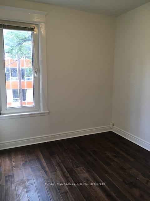 Photo 3 of Unit Unit 1, 542 Spadina Crescent, Toronto, The Annex — HOMEH