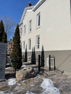 Photo 7 of Unit Unit 1, 542 Spadina Crescent, Toronto, The Annex — HOMEH