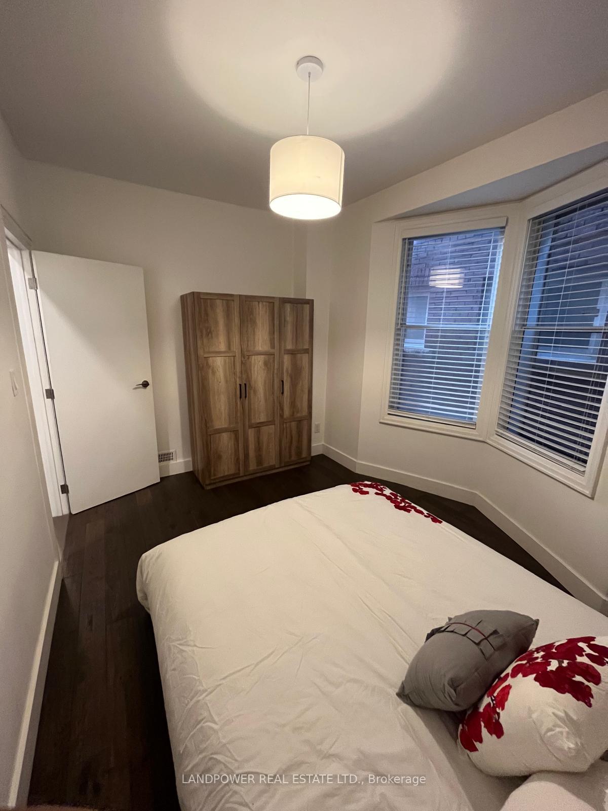 Photo 12 of Unit Main, 236 Grace Street, Toronto, Palmerston-Little Italy — HOMEH