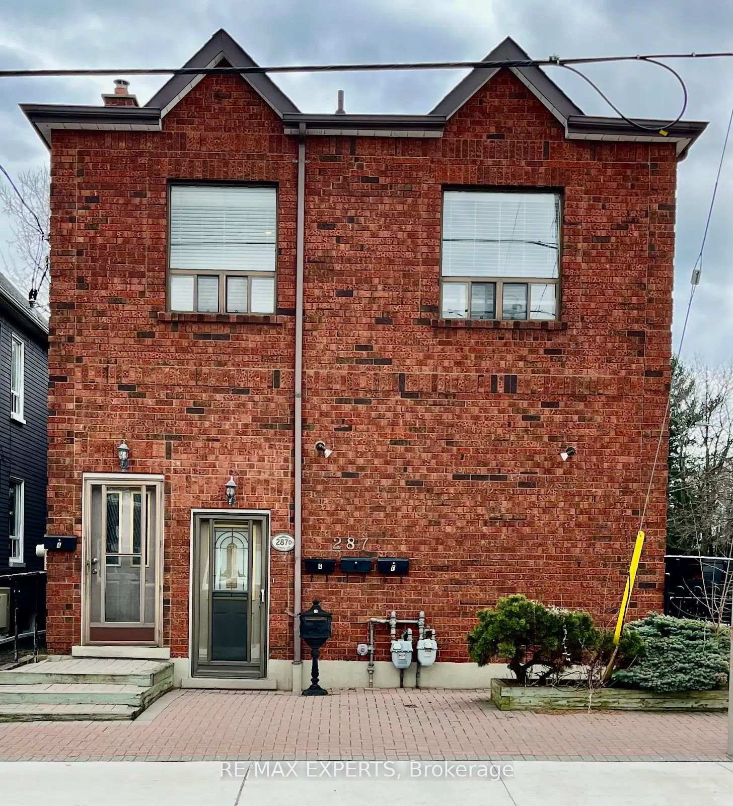 Photo 2 of 287 Sammon Avenue, Toronto, Danforth Village-East York — HOMEH
