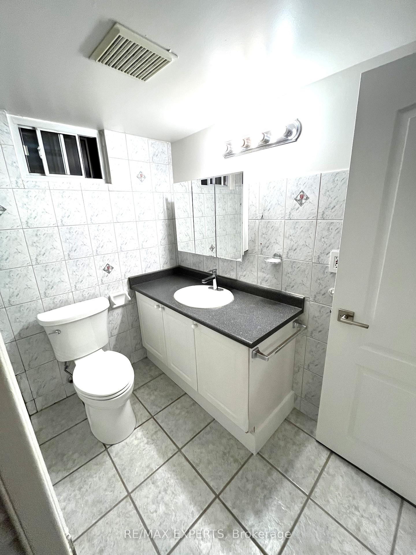 Photo 17 of 287 Sammon Avenue, Toronto, Danforth Village-East York — HOMEH