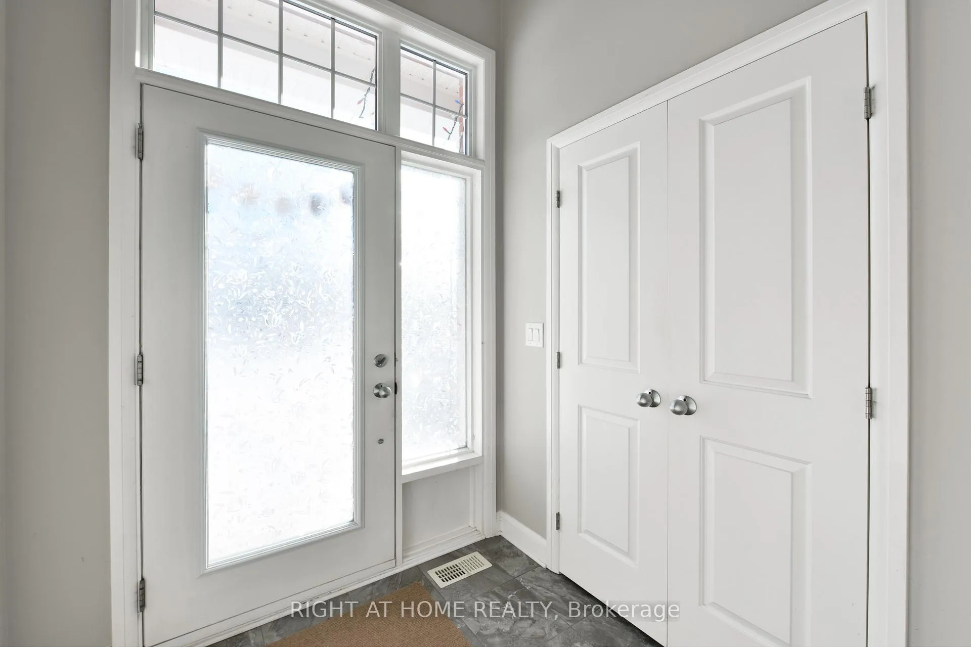 Photo 2 of 77 Arkose Street, Ottawa, Kanata - Kanata Lakes/Heritage Hills — HOMEH