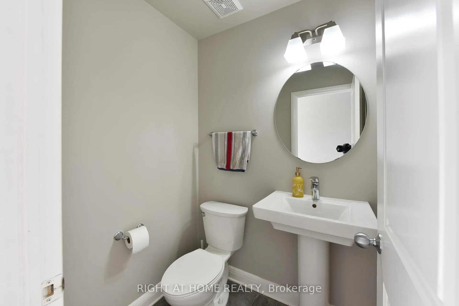 Photo 9 of 77 Arkose Street, Ottawa, Kanata - Kanata Lakes/Heritage Hills — HOMEH