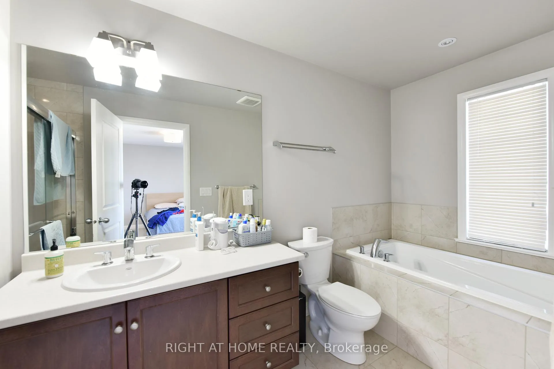 Photo 14 of 77 Arkose Street, Ottawa, Kanata - Kanata Lakes/Heritage Hills — HOMEH