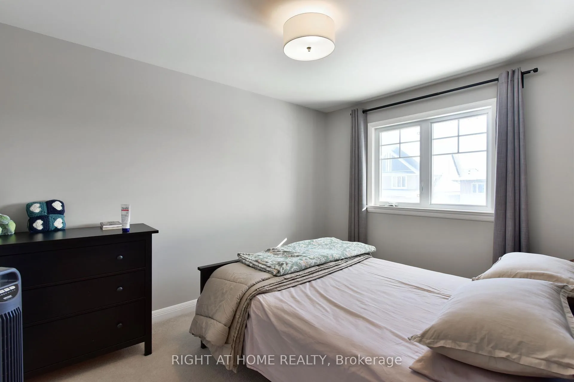 Photo 16 of 77 Arkose Street, Ottawa, Kanata - Kanata Lakes/Heritage Hills — HOMEH