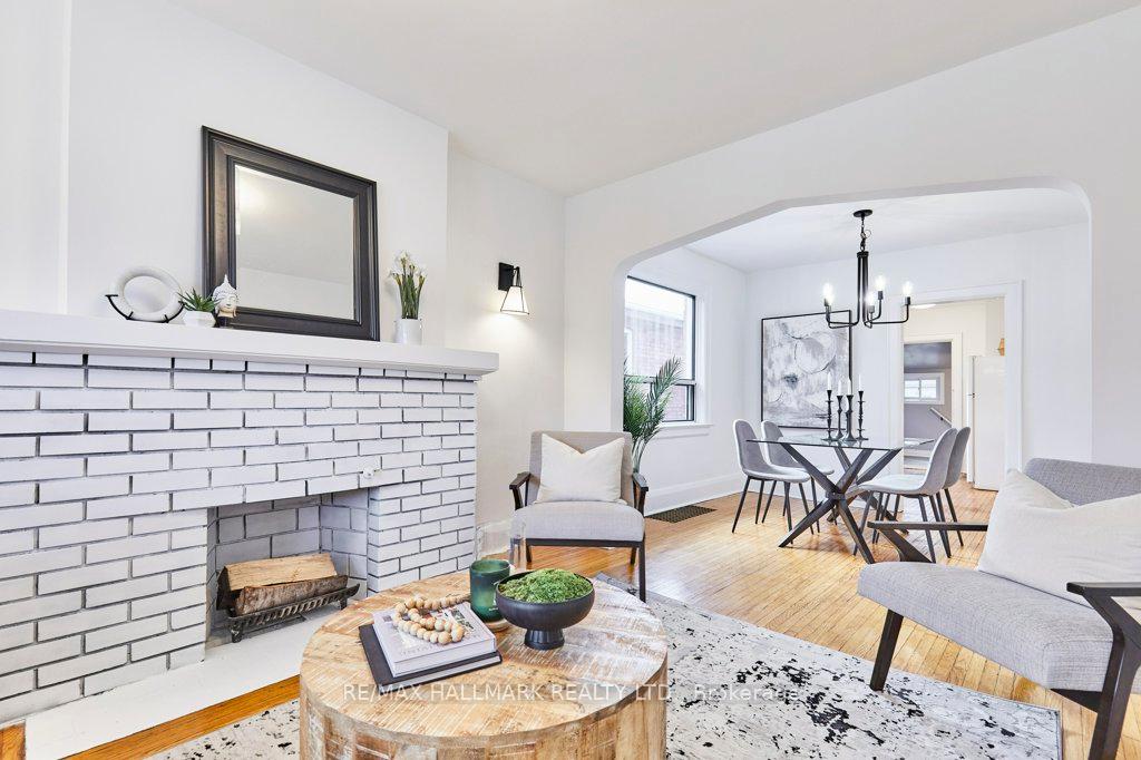 Photo 5 of 46 Epsom Avenue, Toronto, Woodbine-Lumsden — HOMEH