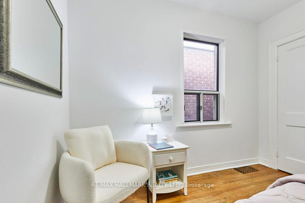 Photo 21 of 46 Epsom Avenue, Toronto, Woodbine-Lumsden — HOMEH