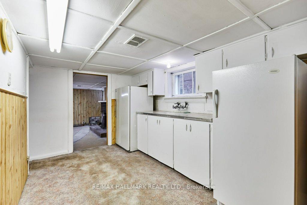 Photo 26 of 46 Epsom Avenue, Toronto, Woodbine-Lumsden — HOMEH