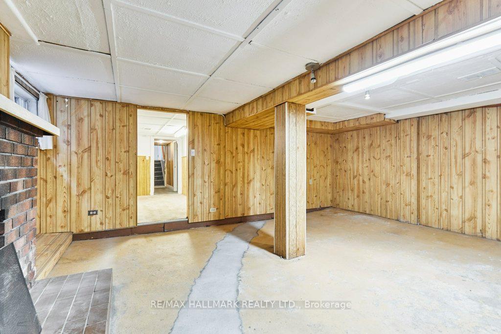 Photo 29 of 46 Epsom Avenue, Toronto, Woodbine-Lumsden — HOMEH