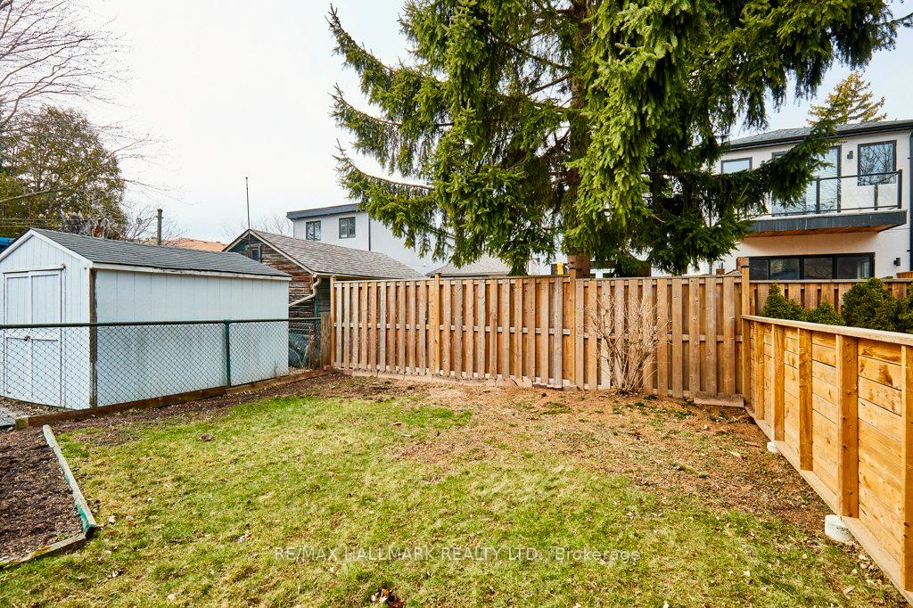 Photo 34 of 46 Epsom Avenue, Toronto, Woodbine-Lumsden — HOMEH