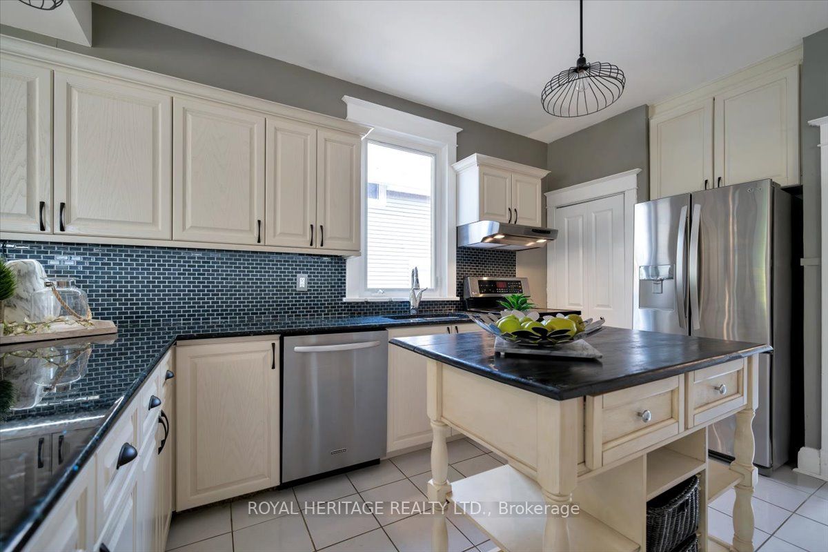 Photo 46 of 216 Gliddon Avenue, Oshawa, Central — HOMEH