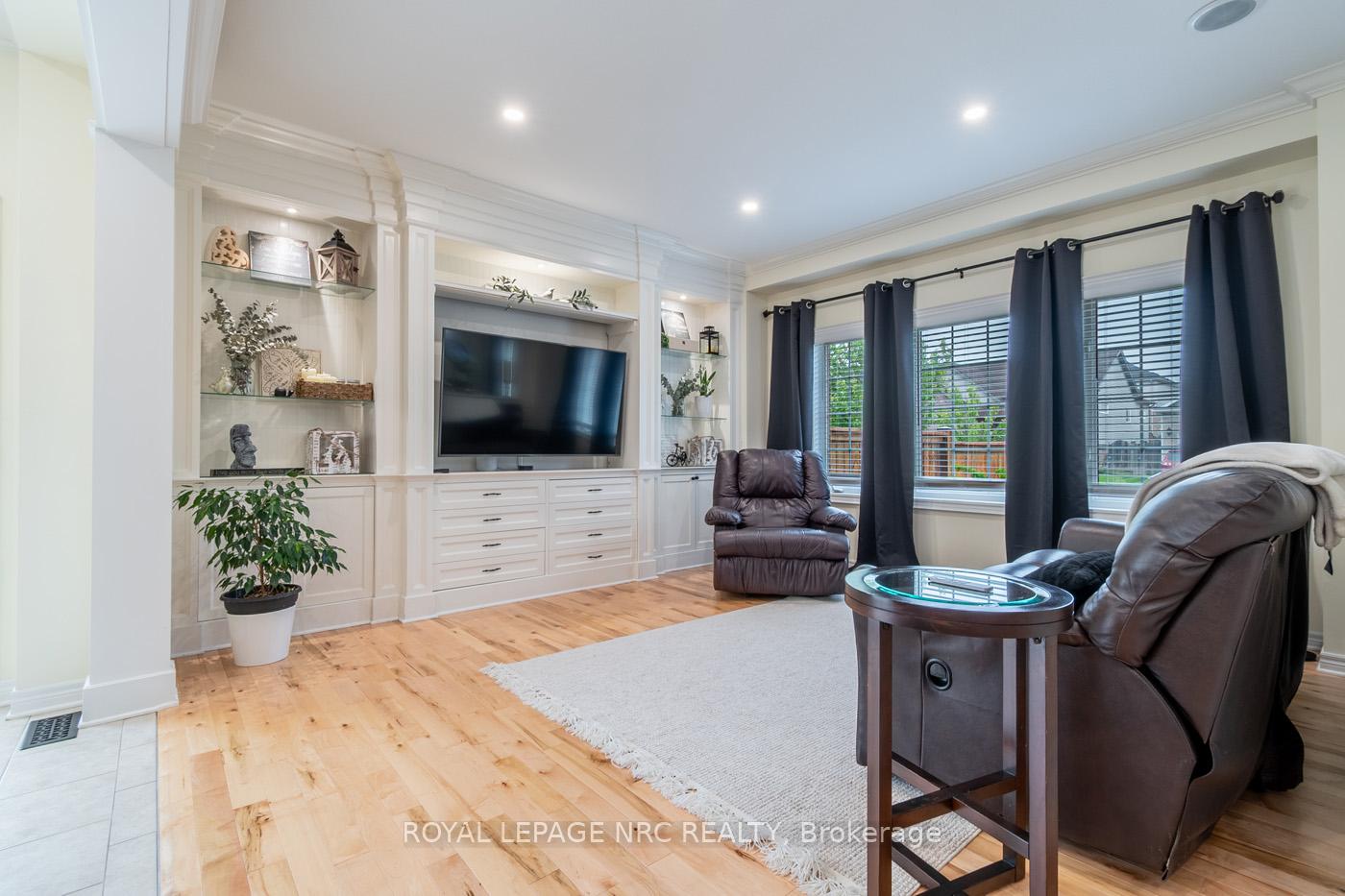 Photo 8 of 168 Tuliptree Road, Thorold, Confederation Heights — HOMEH