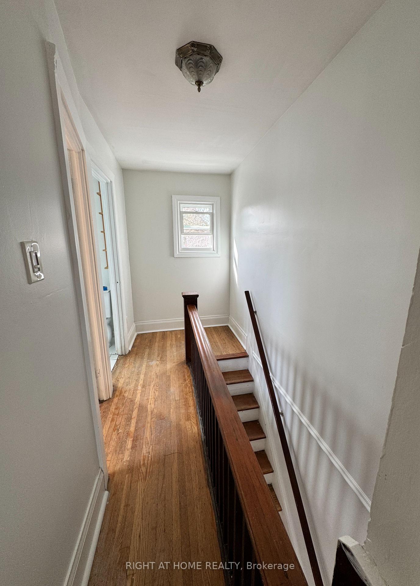 Photo 8 of 31 Secord Avenue, Toronto, Crescent Town — HOMEH