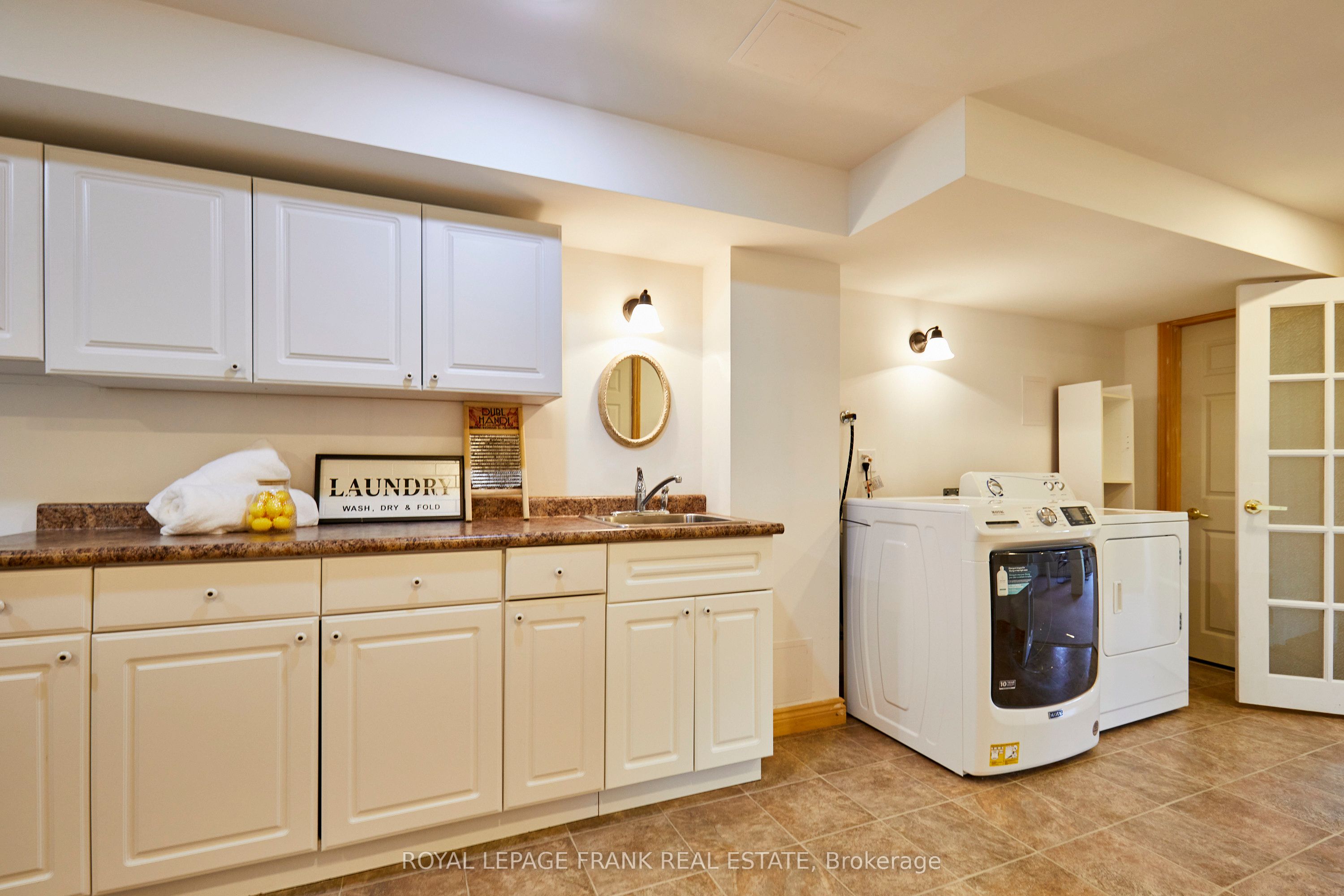 Photo 74 of 65 Waterbury Crescent, Scugog, Port Perry — HOMEH