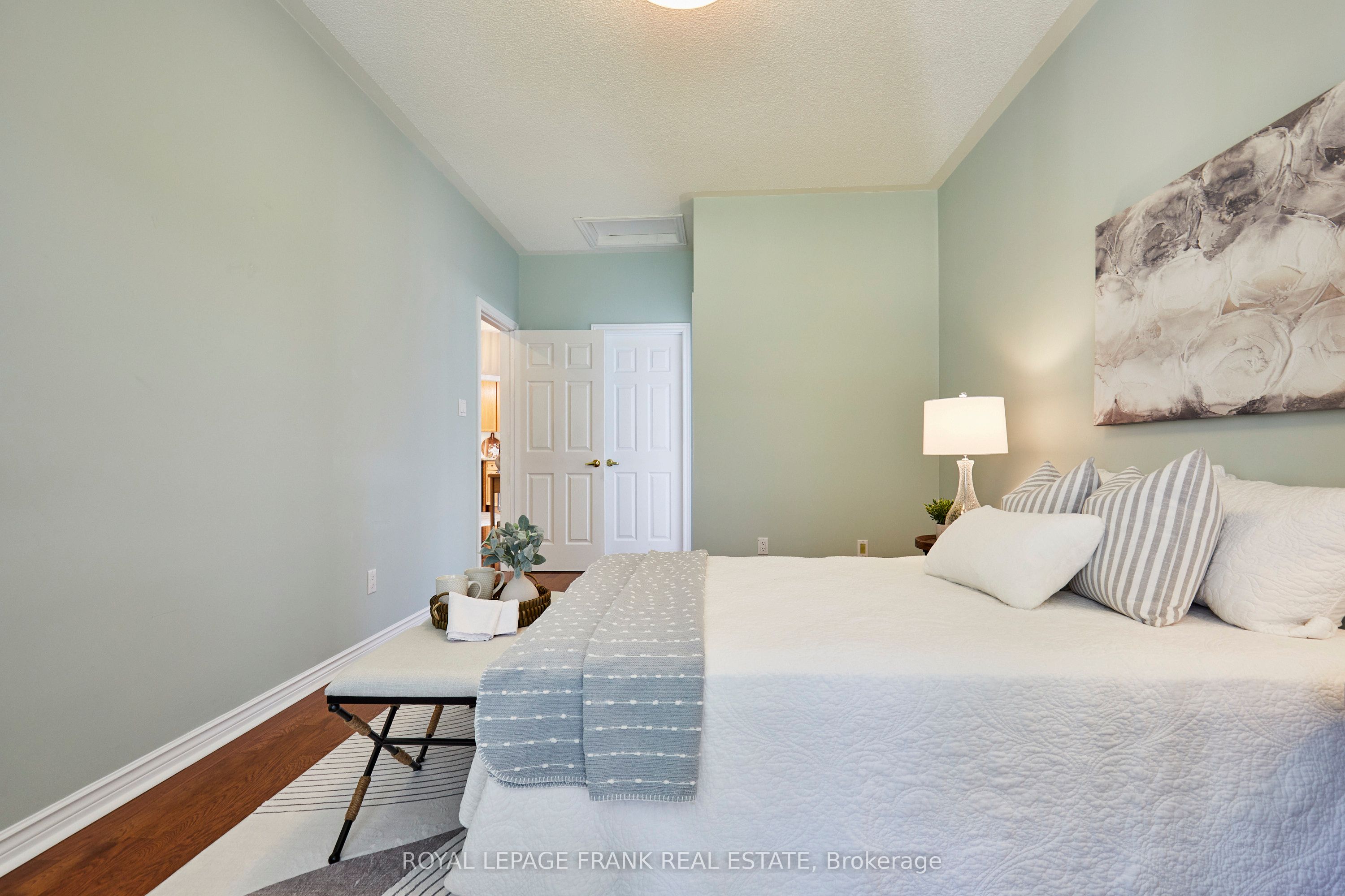 Photo 63 of 65 Waterbury Crescent, Scugog, Port Perry — HOMEH