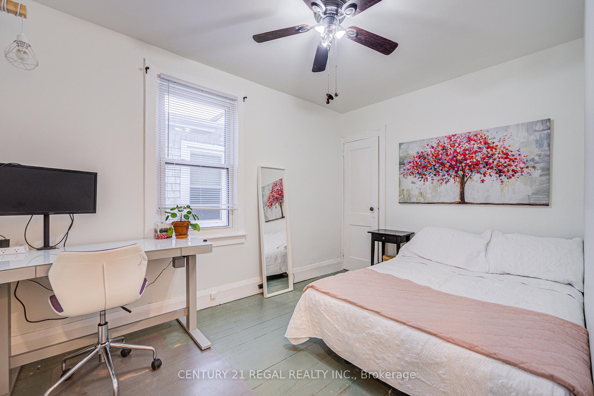 Photo 27 of 102 Frater Avenue, Toronto, East York — HOMEH