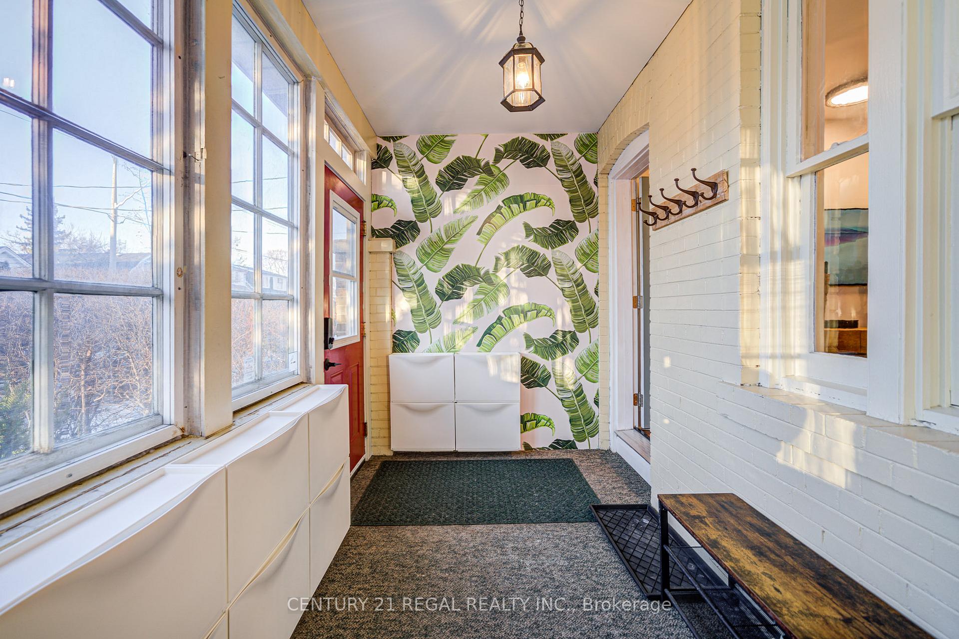 Photo 40 of 102 Frater Avenue, Toronto, East York — HOMEH