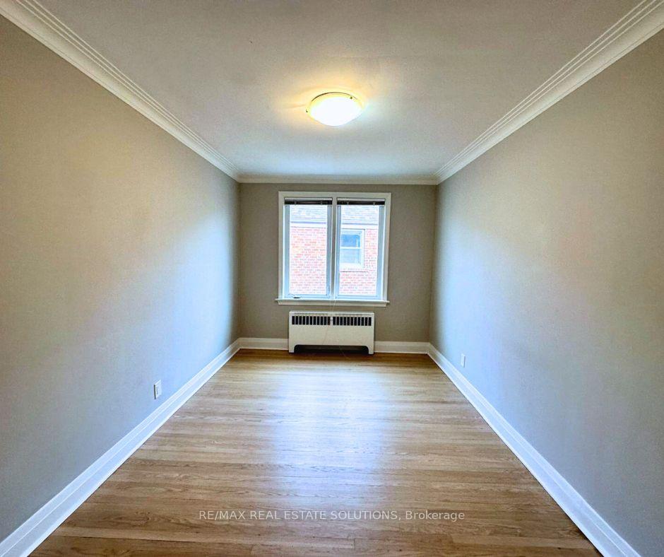 Photo 13 of Unit 4, 5 Warwick Avenue, Toronto, Humewood-Cedarvale — HOMEH