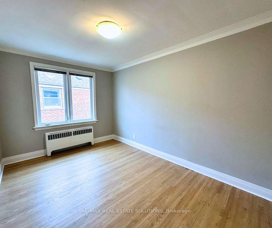 Photo 15 of Unit 4, 5 Warwick Avenue, Toronto, Humewood-Cedarvale — HOMEH