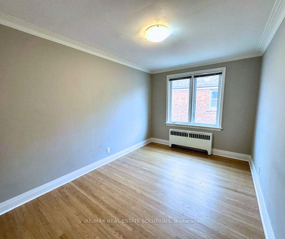 Photo 17 of Unit 4, 5 Warwick Avenue, Toronto, Humewood-Cedarvale — HOMEH