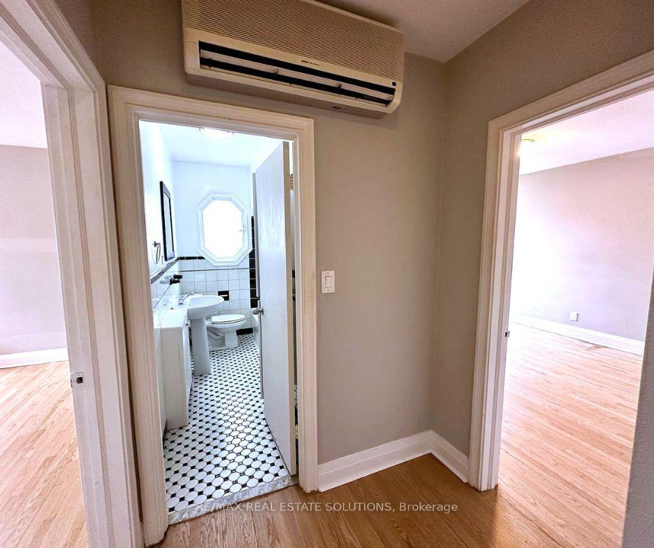 Photo 33 of Unit 4, 5 Warwick Avenue, Toronto, Humewood-Cedarvale — HOMEH