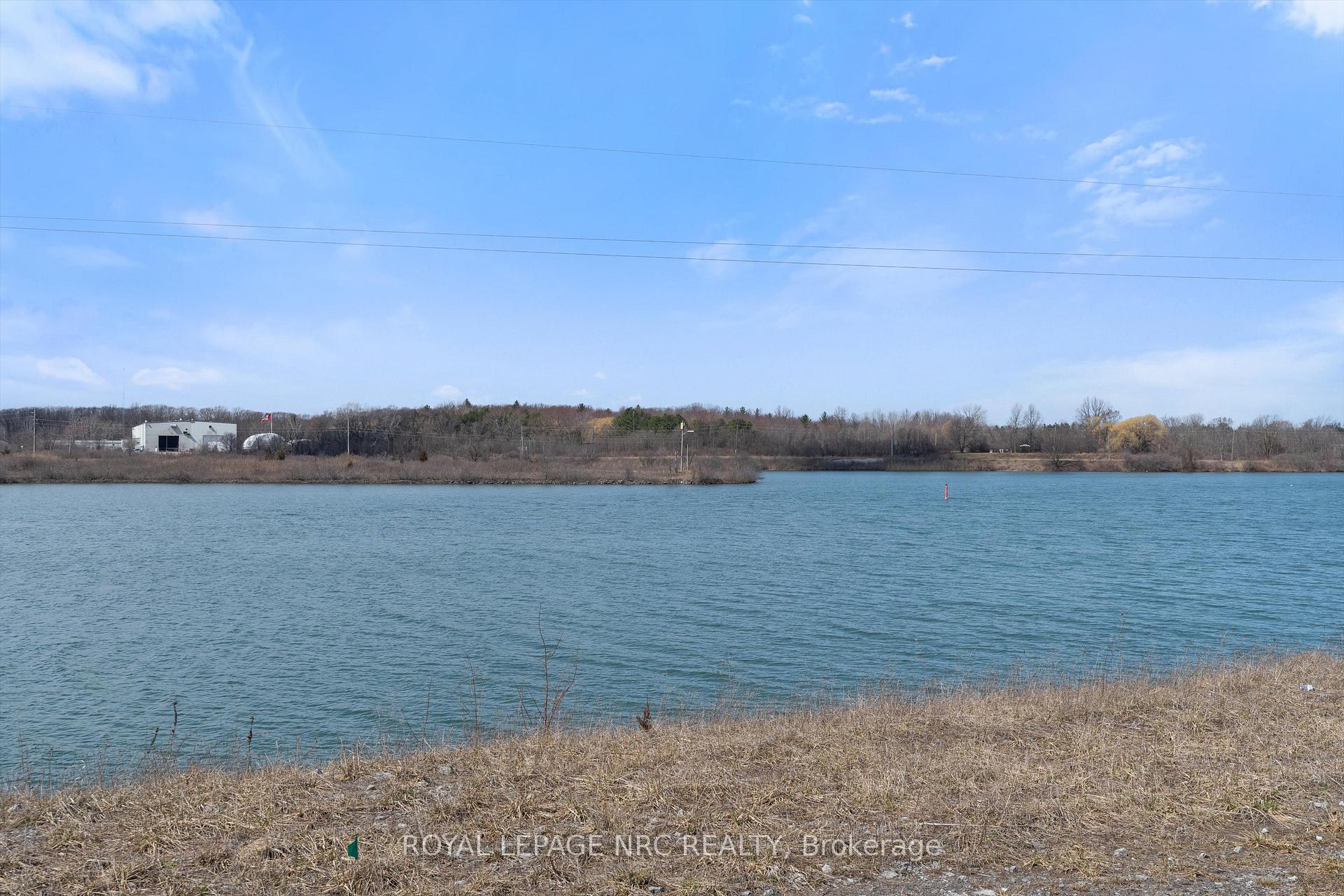 Photo 5 of Unit Upper Unit, 18 South Main Street, Thorold, Port Robinson — HOMEH