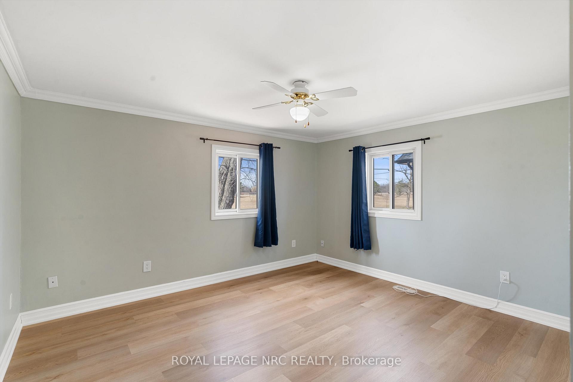 Photo 12 of Unit Upper Unit, 18 South Main Street, Thorold, Port Robinson — HOMEH