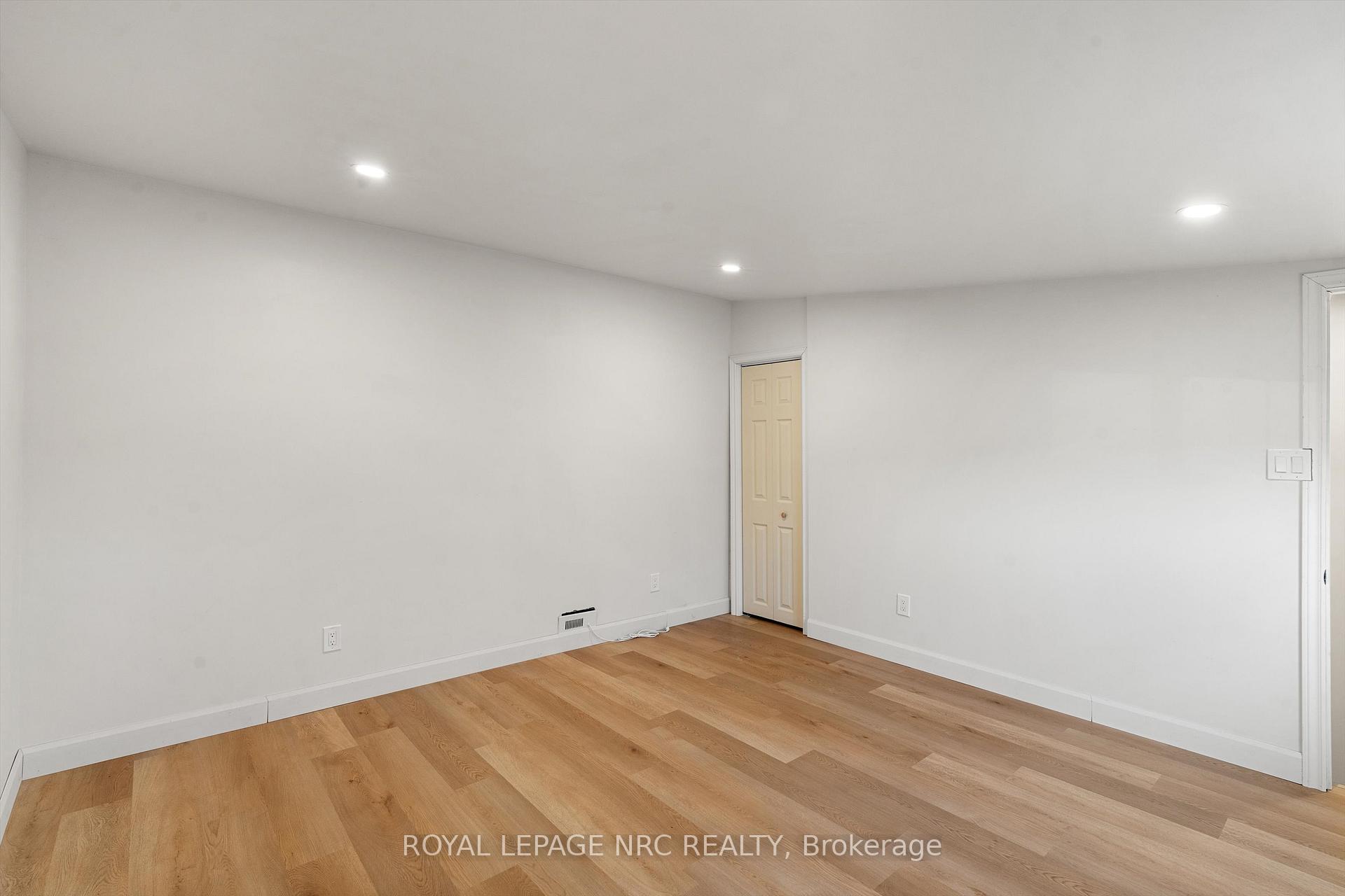 Photo 15 of Unit Upper Unit, 18 South Main Street, Thorold, Port Robinson — HOMEH