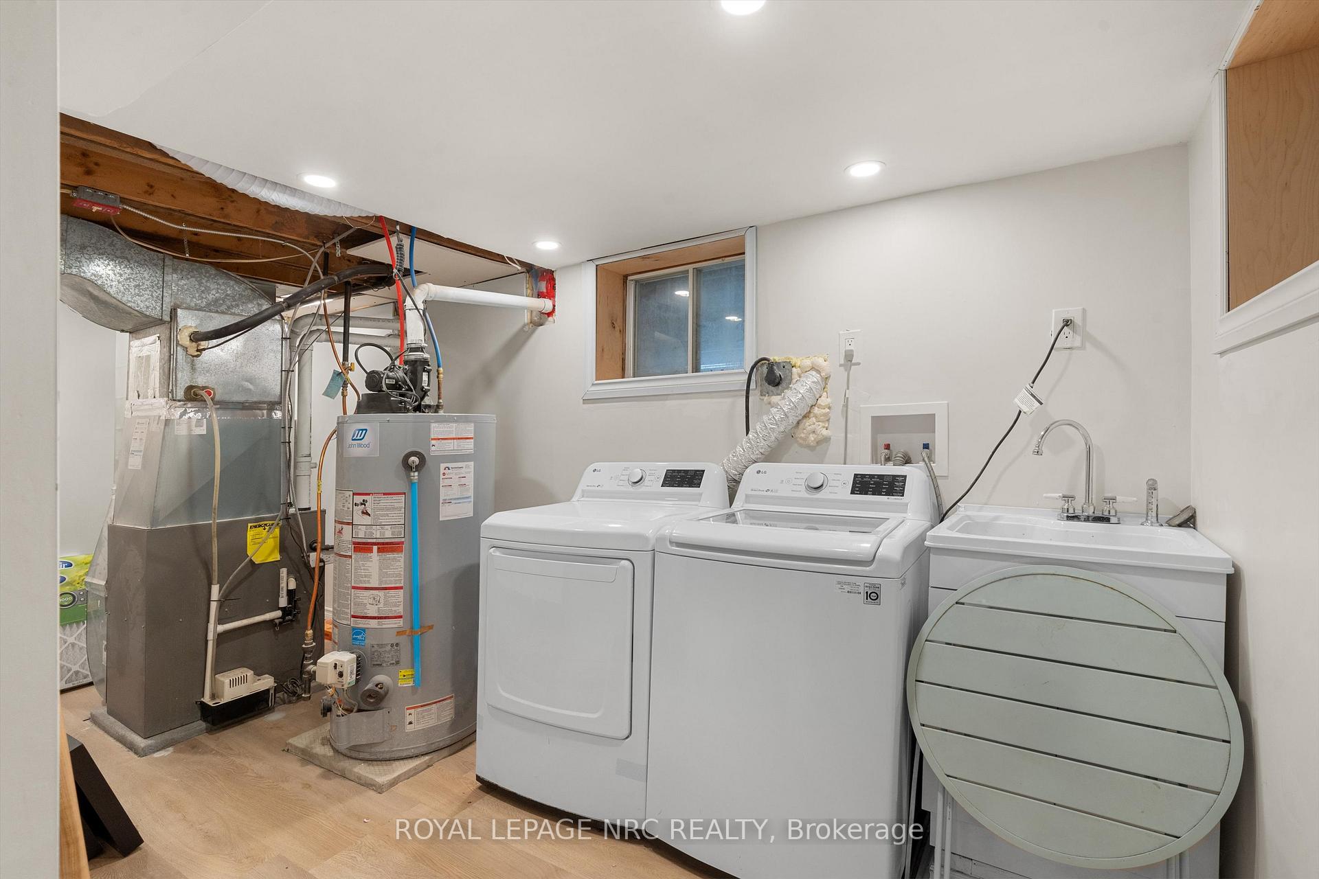Photo 18 of Unit Upper Unit, 18 South Main Street, Thorold, Port Robinson — HOMEH