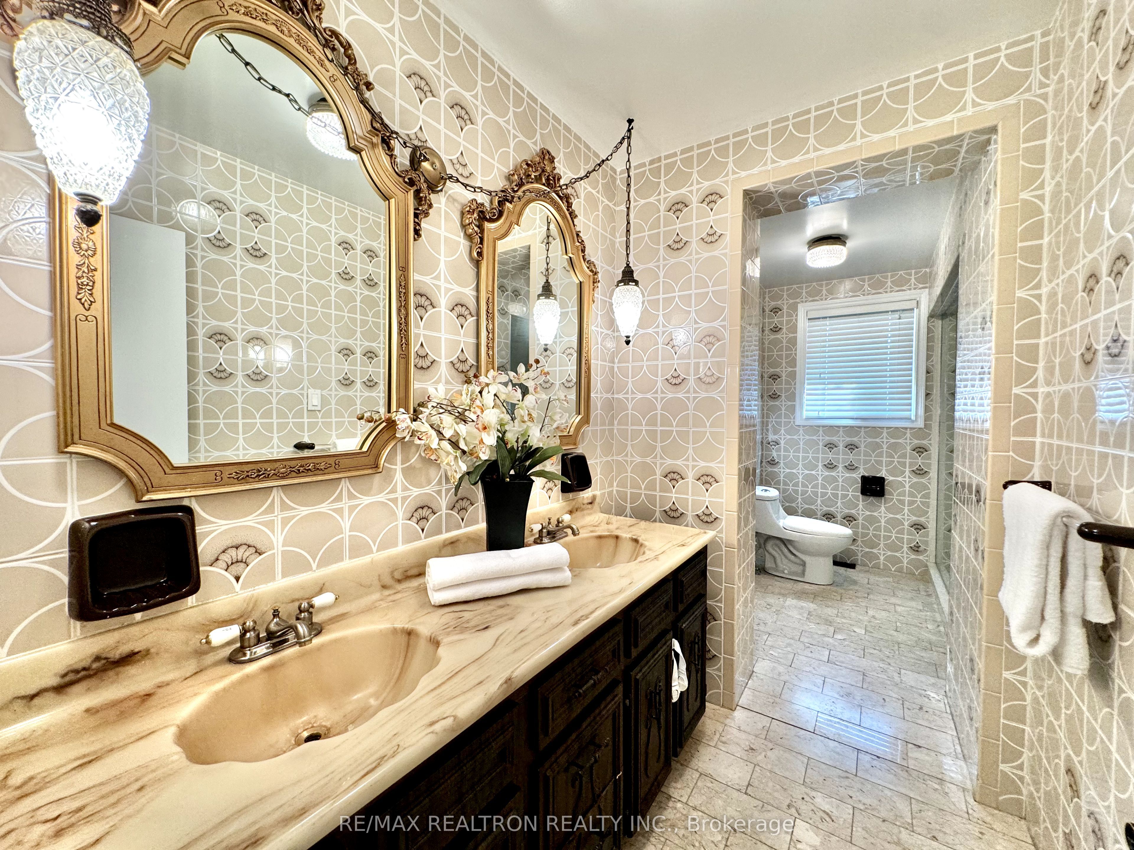 Photo 58 of 44 Fairway Heights Drive, Markham, Bayview Fairway-Bayview Country Club Estates — HOMEH