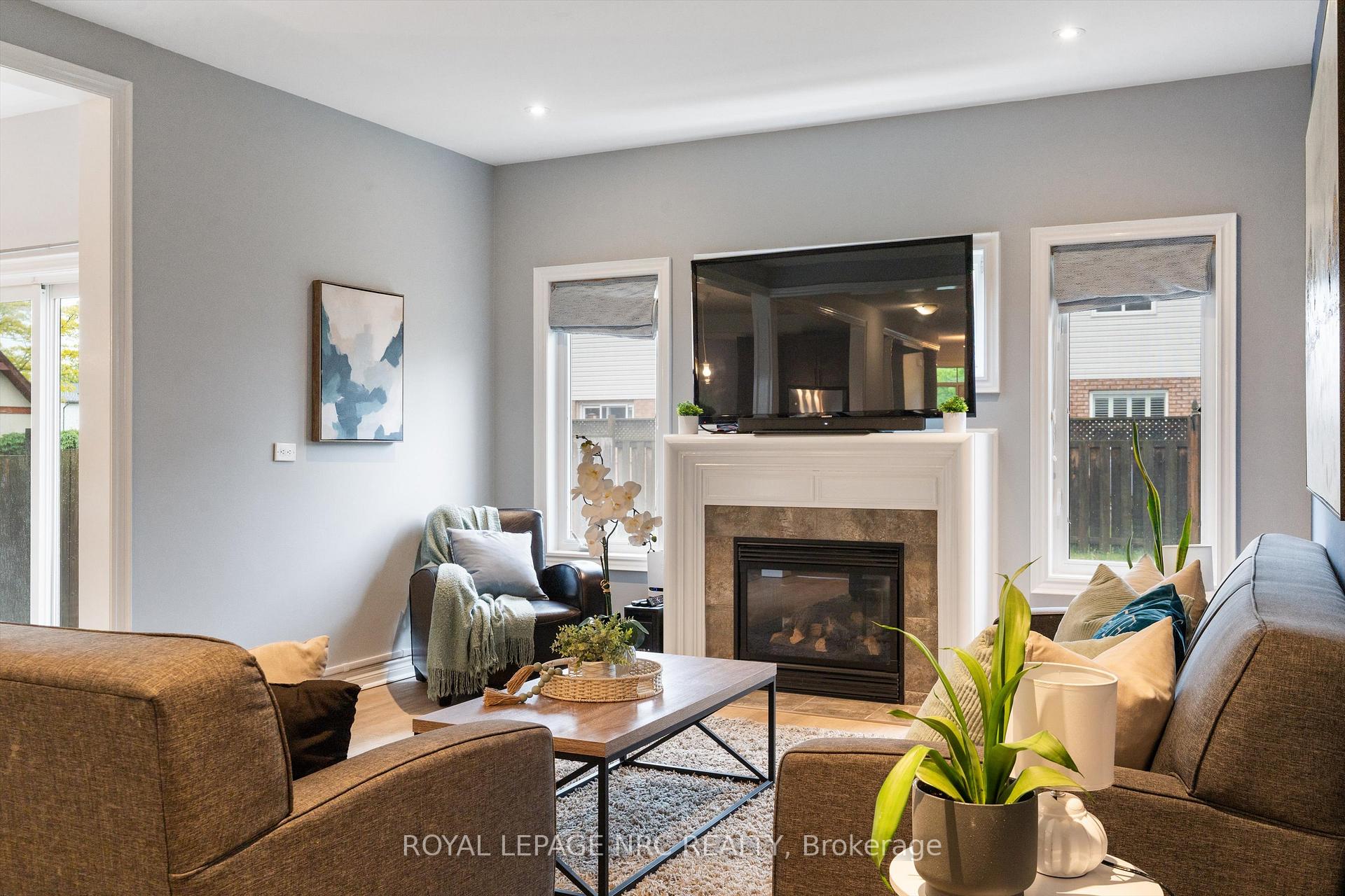 Photo 10 of 12 Silver Maple Road, Thorold, Confederation Heights — HOMEH
