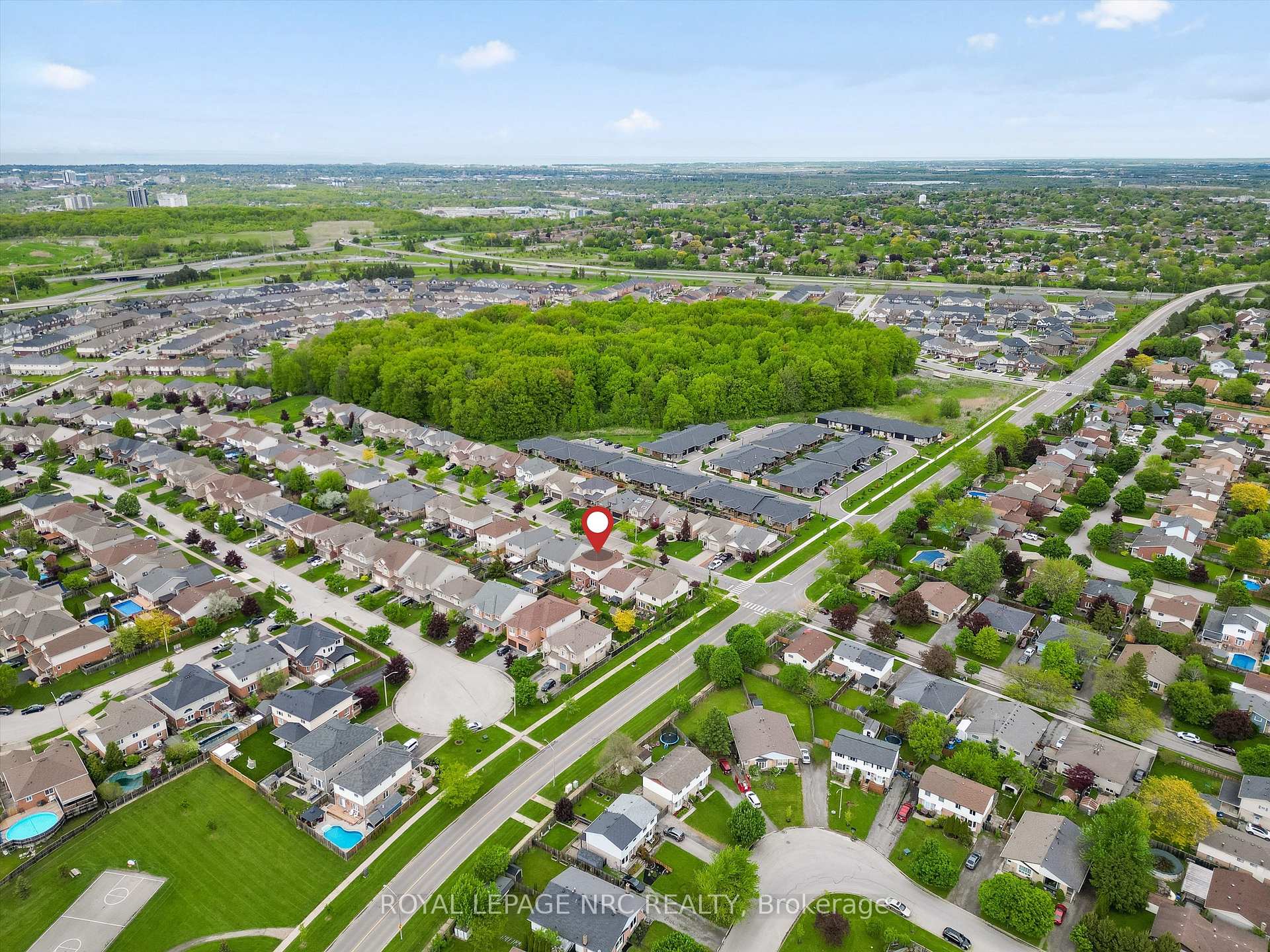 Photo 38 of 12 Silver Maple Road, Thorold, Confederation Heights — HOMEH