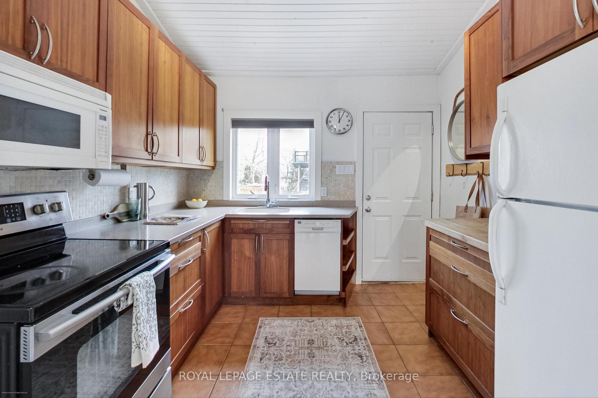 Photo 13 of 227 Woodmount Avenue, Toronto, Danforth Village-East York — HOMEH