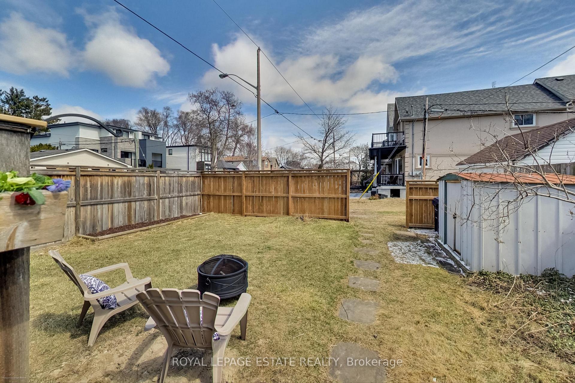 Photo 33 of 227 Woodmount Avenue, Toronto, Danforth Village-East York — HOMEH