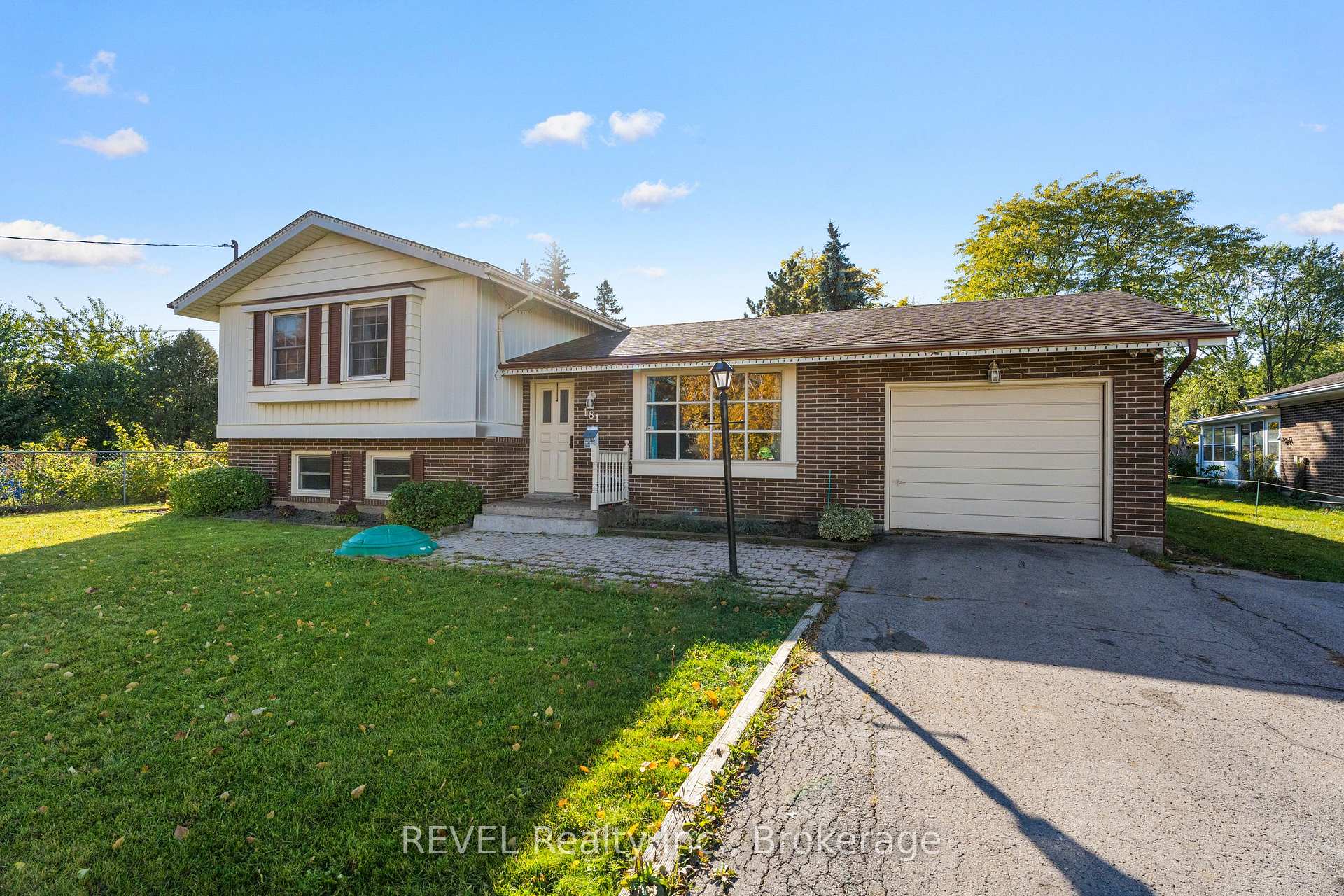 Photo 1 of 181 St Davids Road, Thorold, Confederation Heights — HOMEH